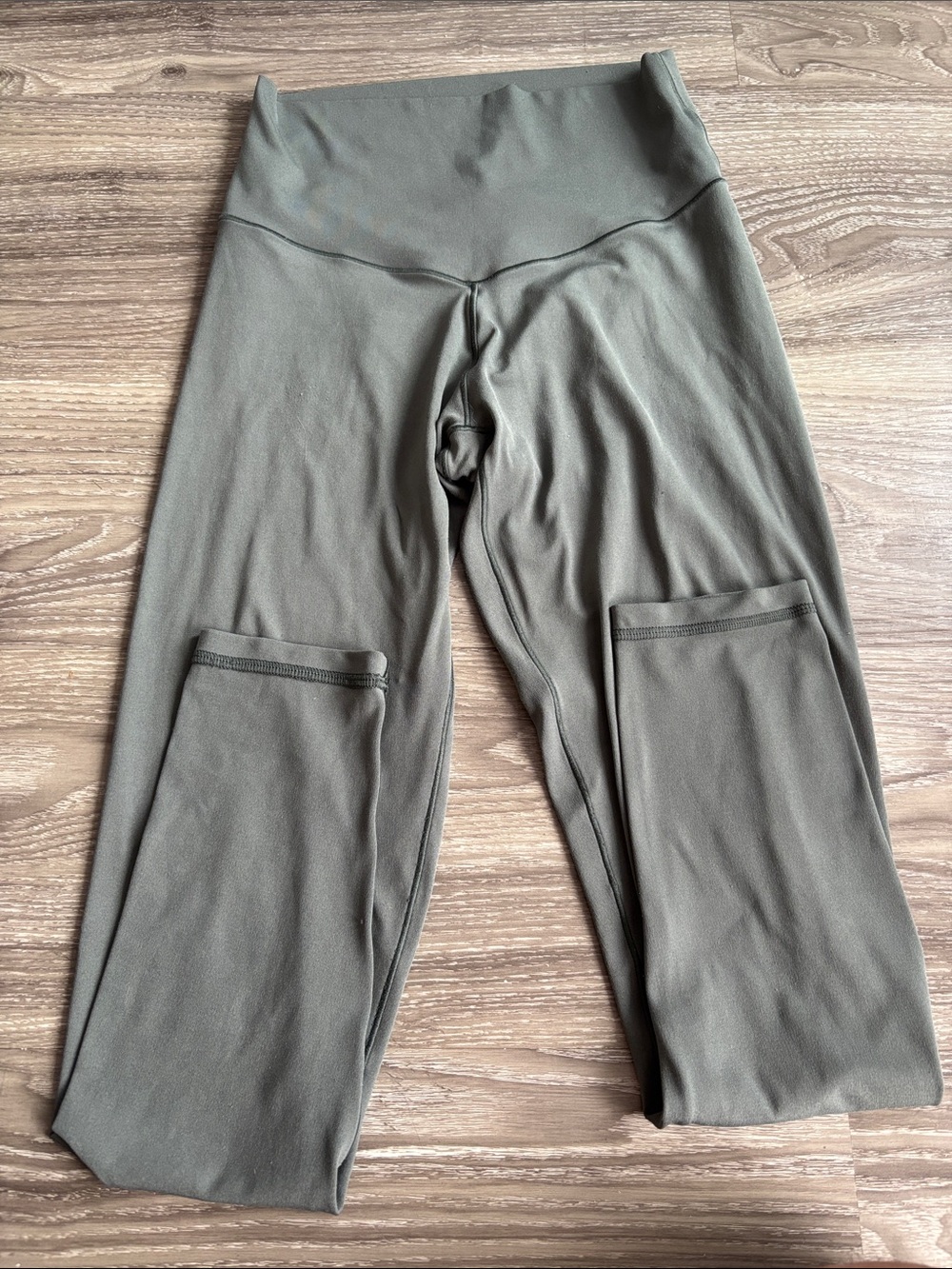 aerie Olive Green High-Waist Leggings with Knee Pockets